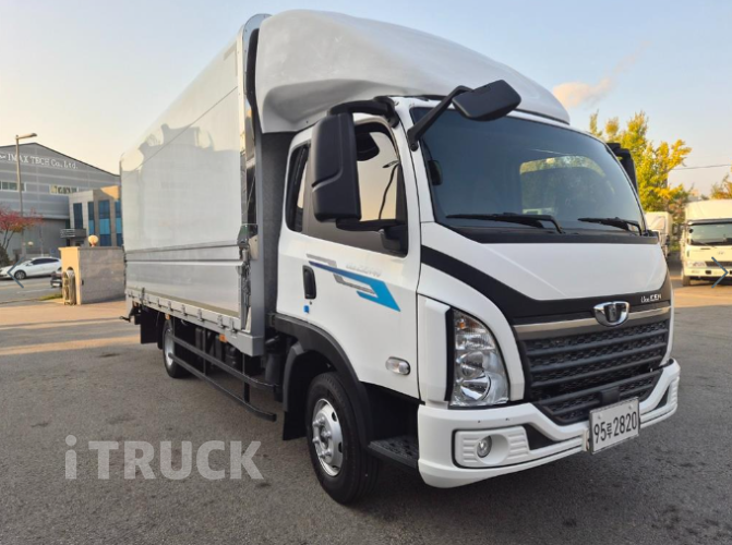 타타대우 더쎈 3.5톤 광폭 윙바디 슬리퍼캡(더블캡, 크루캡) 1