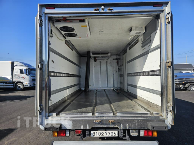 이스즈 엘프 3.5톤 광폭 냉동탑 투냉 조르다 8