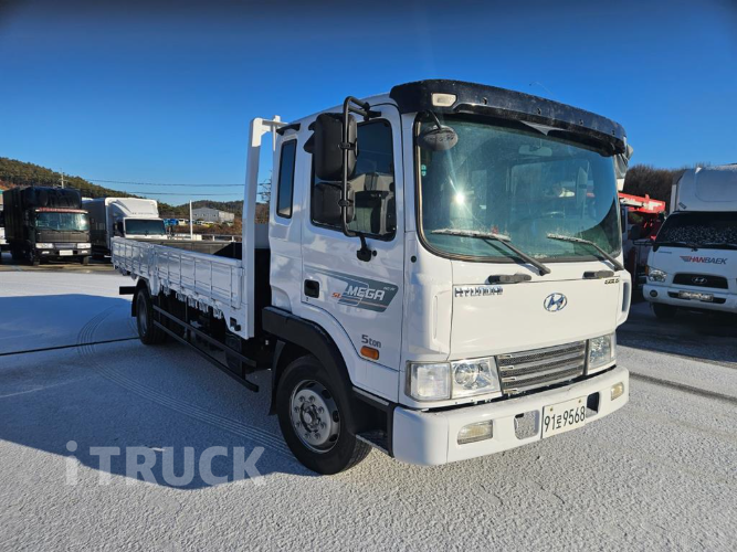 현대 메가트럭 260 단바리 카고 5톤 수동 2