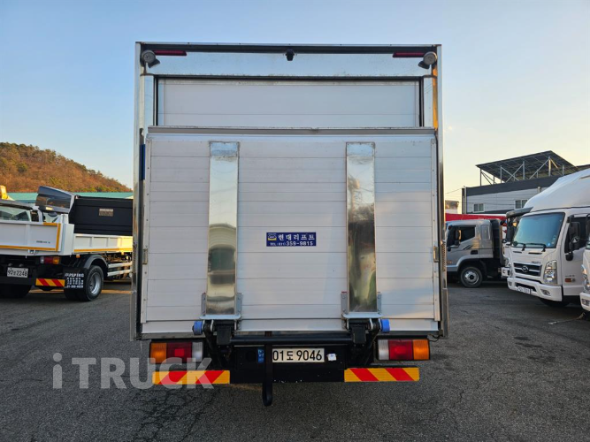 현대 올뉴마이티 3.5톤 광폭 표준탑 슈퍼캡 3