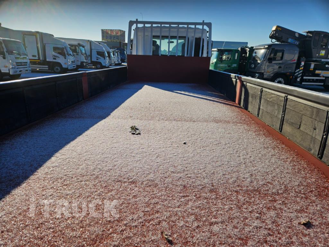 현대 메가트럭 260 단바리 카고 5톤 수동 6