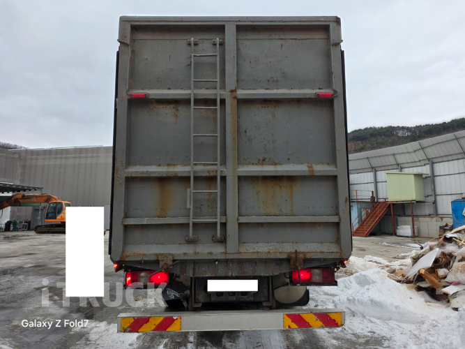 현대 우드칩 25톤 540 앞축 수동 7