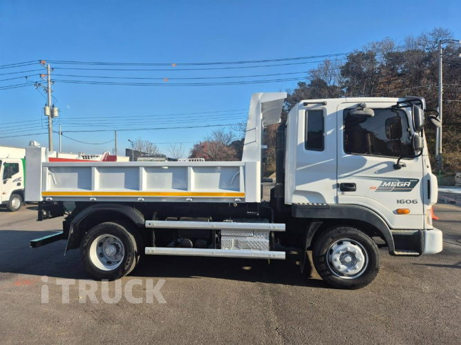 현대 메가트럭 화물덤프 5톤 4