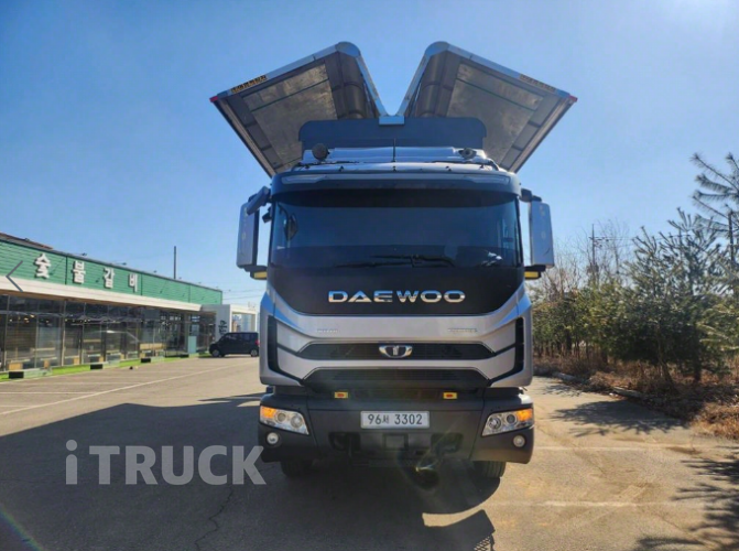 타타대우 프리마 560 앞축 상승윙바디 25톤 오토 7