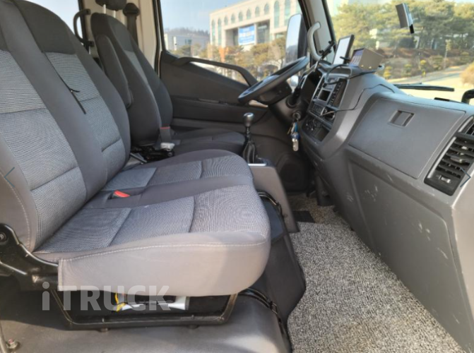 현대 올뉴마이티 2.5톤 표준탑 더블캡 8