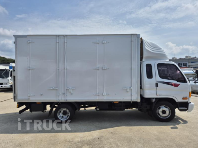 현대 이마이티 2.5톤 익스하이탑 슈퍼캡 3