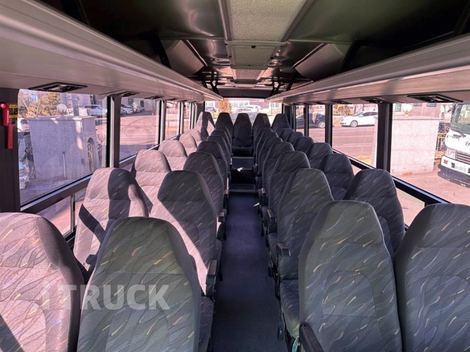 현대 버스 34인승 11