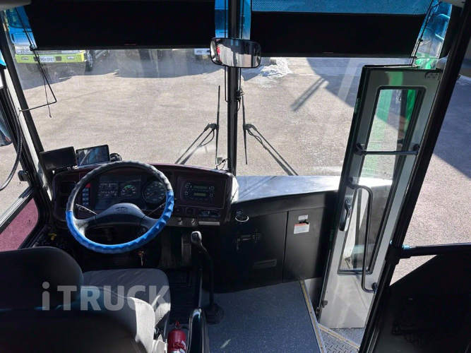 현대 버스 34인승 8