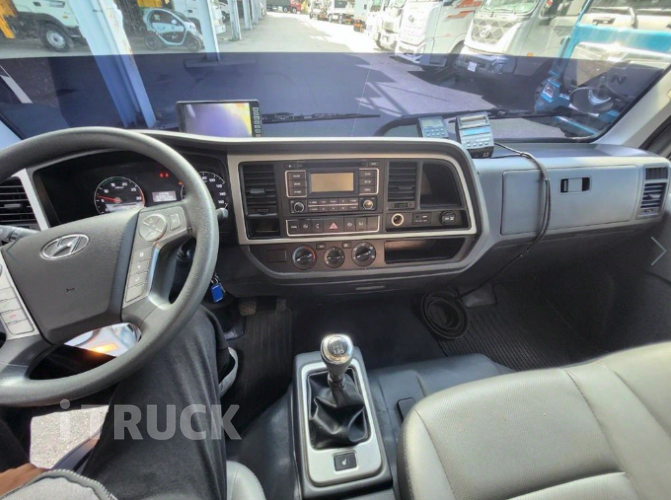 현대 올뉴마이티 3.5톤 냉동탑 11