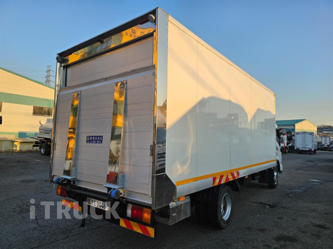 현대 올뉴마이티 3.5톤 광폭 표준탑 슈퍼캡 4