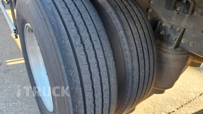 볼보 FE 350 후축 윙바디 8.5톤 오토 7