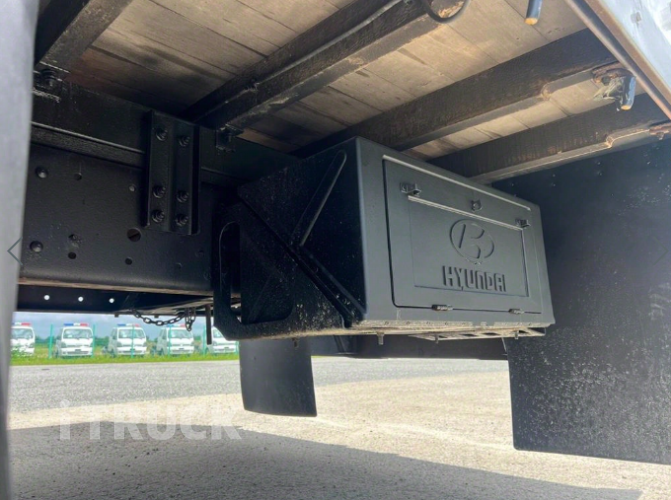 현대 메가트럭 280 단바리 익스하이탑 5톤 수동 11