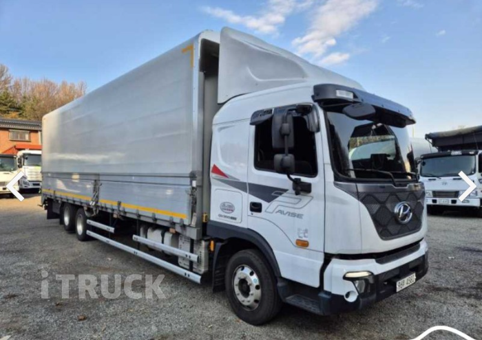 현대 메가트럭 300 후축 윙바디 7.5톤 오토 2