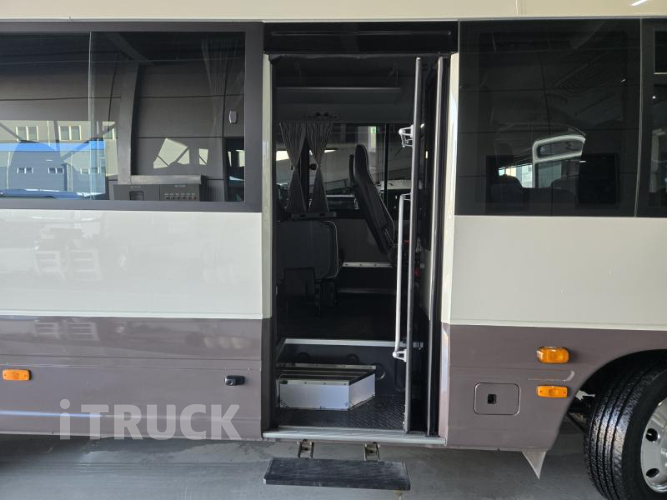 현대 버스 25인승 8