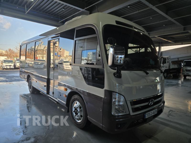 현대 버스 25인승 2