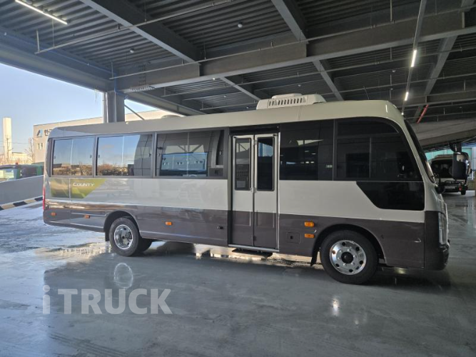 현대 버스 25인승 3