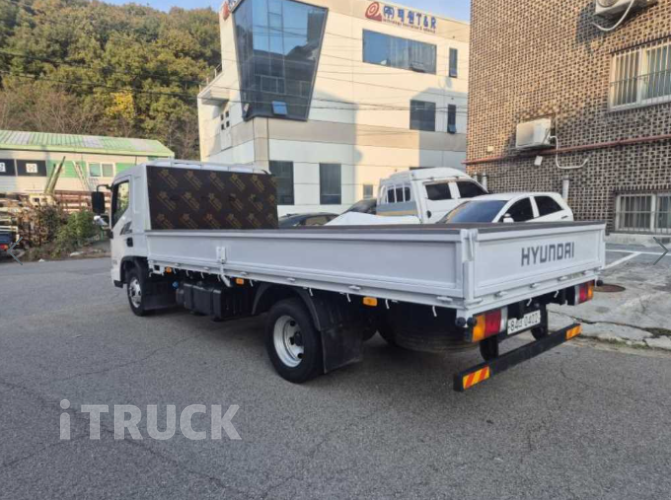 현대 올뉴마이티 3.5톤 카고 슈퍼캡 6