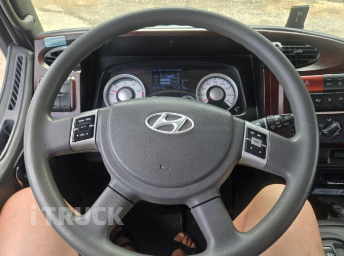 현대 메가트럭 250 단바리 카고 5톤 오토 13