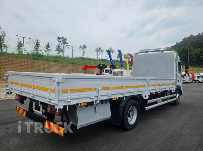 현대 메가트럭 280 단바리 카고 5톤 수동 3