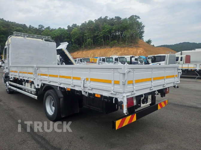 현대 메가트럭 280 단바리 카고 5톤 수동 4