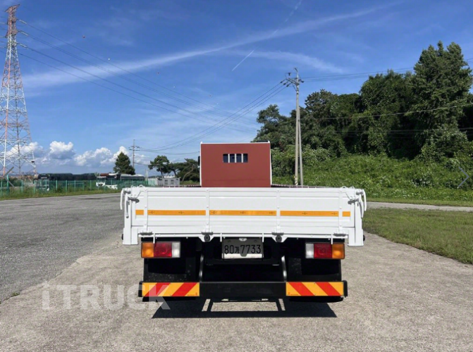 현대 메가트럭 와이드캡 300 후축 카고 5톤 수동 5