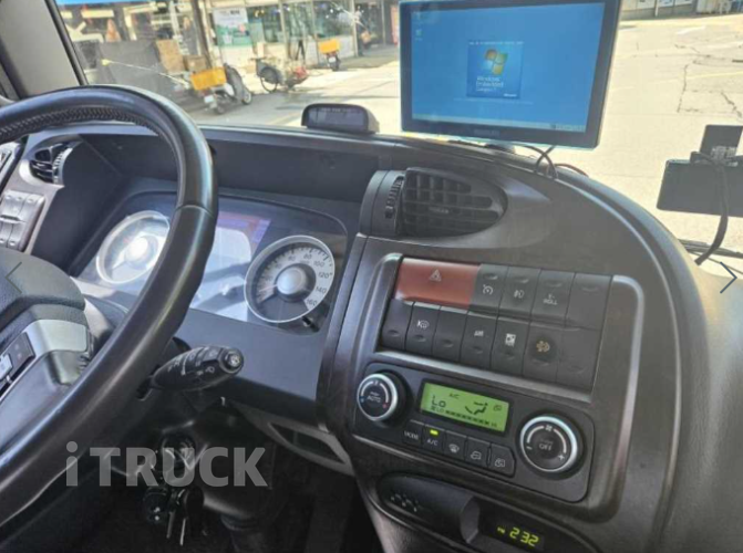 현대 메가트럭 280 단바리 카고 5톤 오토 13