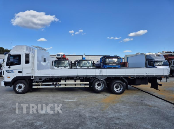 현대 메가트럭 280 앞축 카고 5톤 수동 4