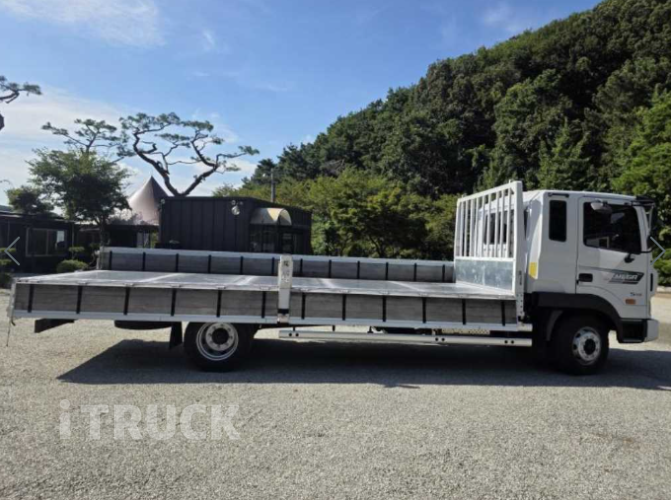 현대 메가트럭 280 단바리 카고 5톤 수동 8