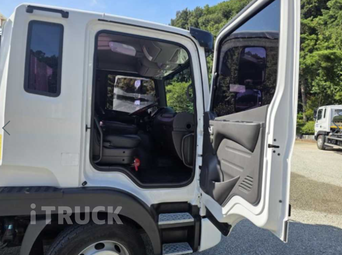 현대 메가트럭 280 단바리 카고 5톤 수동 11