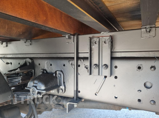 현대 메가트럭 260 단바리 카고 5톤 수동 11