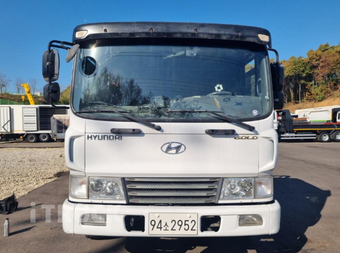 현대 메가트럭 260 단바리 카고 5톤 수동 3