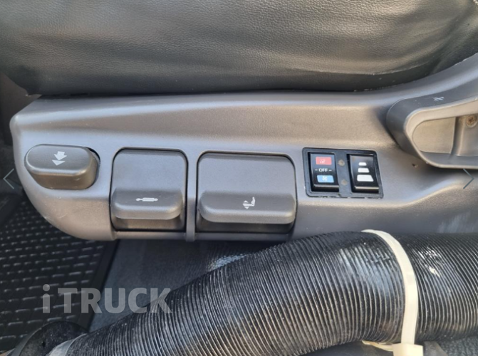 현대 메가트럭 260 단바리 카고 5톤 수동 12