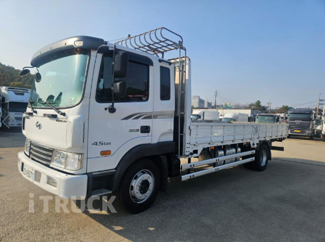 현대 메가트럭 280 단바리 카고 5톤 수동 0