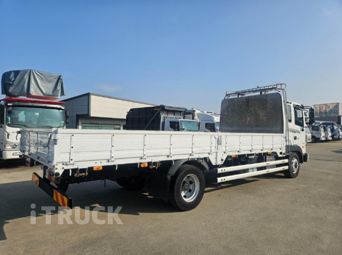 현대 메가트럭 280 단바리 카고 5톤 수동 3