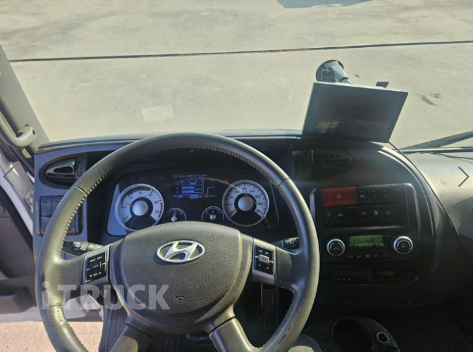 현대 메가트럭 280 단바리 카고 5톤 수동 11