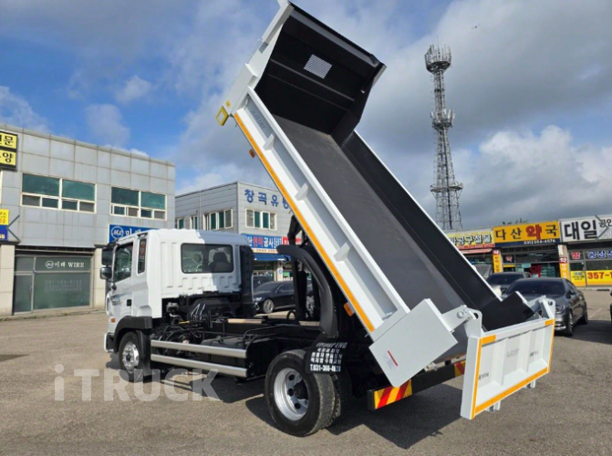 현대 메가트럭 화물덤프 5톤 13