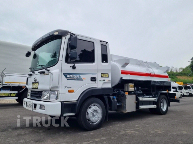 현대 탱크로리 메가트럭 5,000L 수동 0