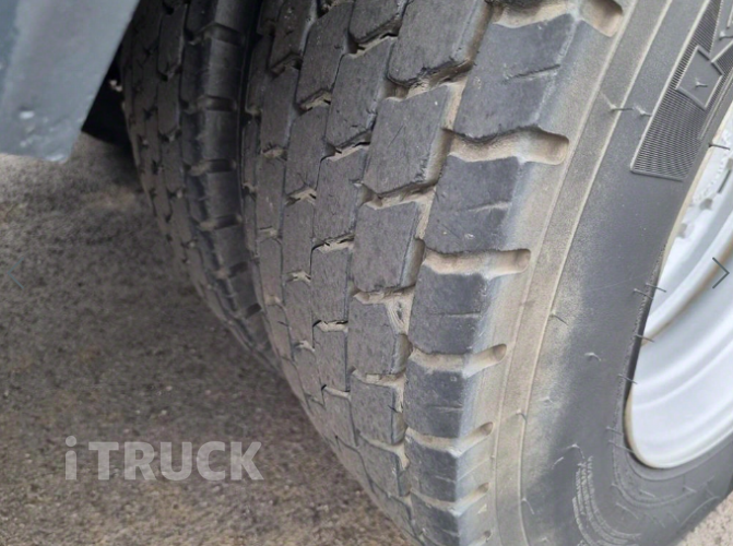 현대 탱크로리 메가트럭 5,000L 수동 16