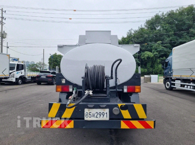 현대 탱크로리 메가트럭 5,000L 수동 8