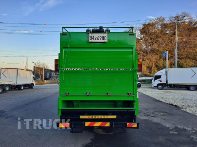 현대 압축진개 메가트럭 5톤 밀판식 배출 5