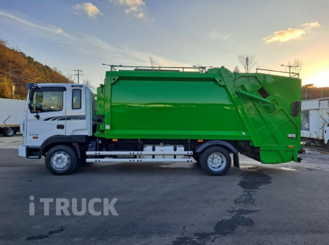 현대 압축진개 메가트럭 5톤 밀판식 배출 8