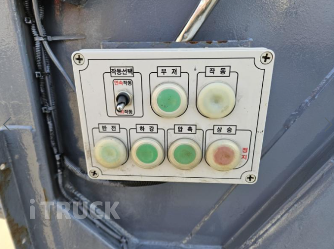 현대 압축진개 메가트럭 5톤 밀판식 배출 11