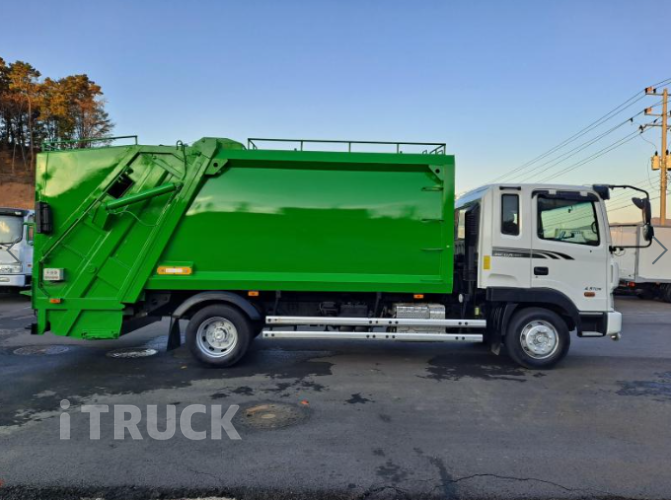 현대 압축진개 메가트럭 5톤 밀판식 배출 7