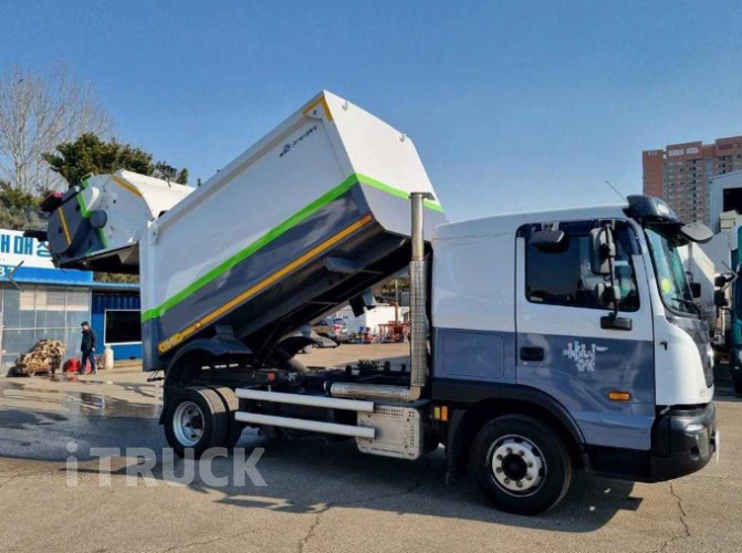 현대 압축진개 파비스 5톤 밀판식 배출 9