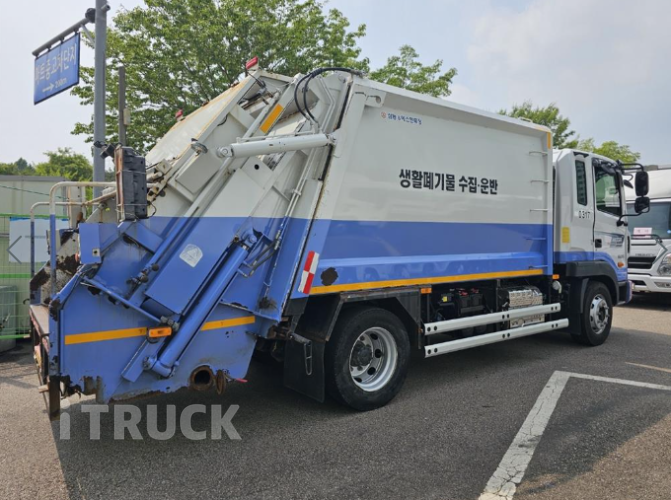 현대 압축진개 메가트럭 5톤 덤프식 배출 3