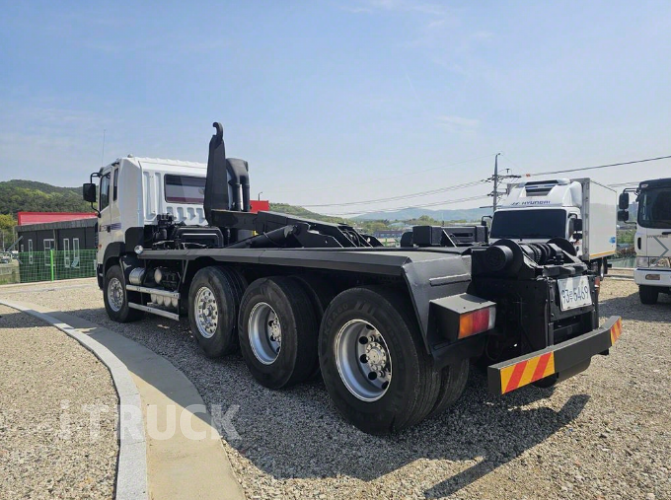 현대 트라고 암롤 420 24톤 수동 앞축 6