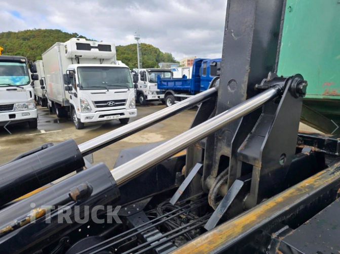 현대 메가트럭 암롤 280 5톤 수동 단바리 10