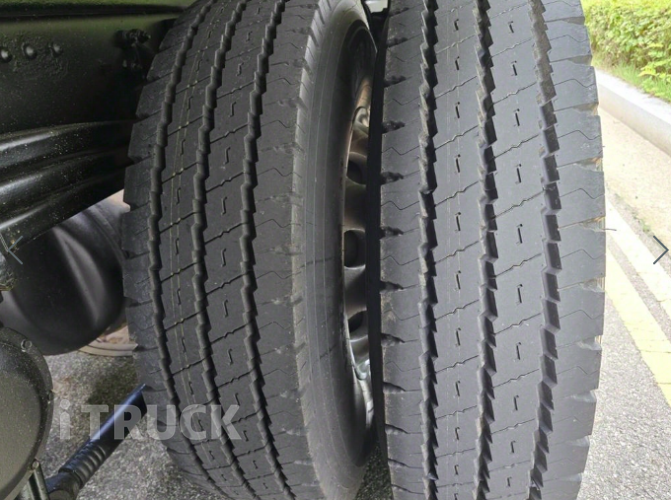 현대 트라고 암롤 460 22톤 수동 앞축 16