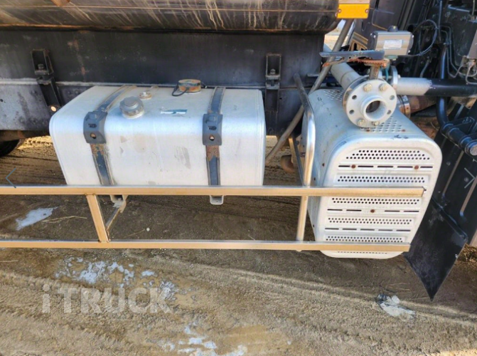 현대 살수차 뉴파워트럭 스텐탱크 8,000L 수동 13