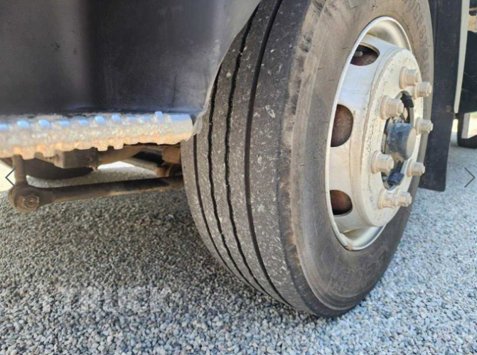 현대 살수차 메가트럭 스텐탱크 8,200L 수동 9